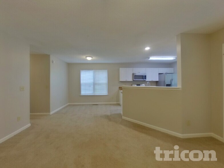 Building Photo - 120 Stockland Rd