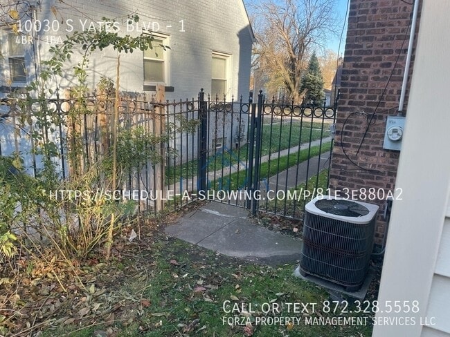 Building Photo - 10030 S Yates Blvd