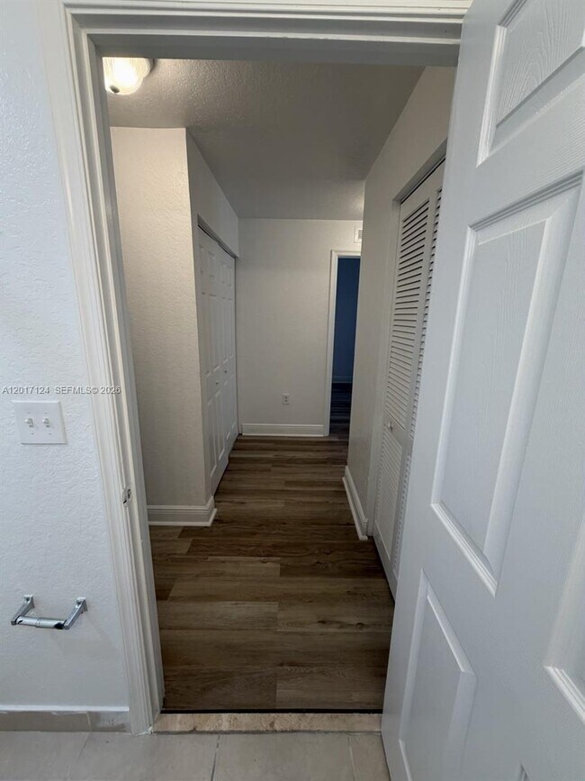Building Photo - 3335 Palomino Dr