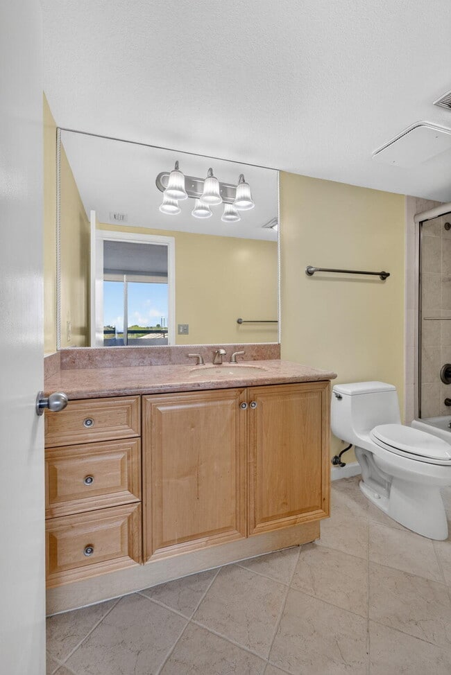 Building Photo - 4000 N Ocean Dr