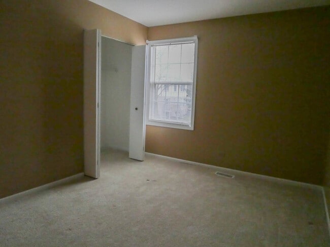 Building Photo - 1428 W Sapphire Dr