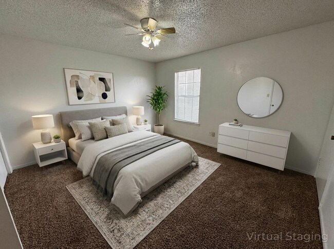 Building Photo - 1006 Eastside Dr