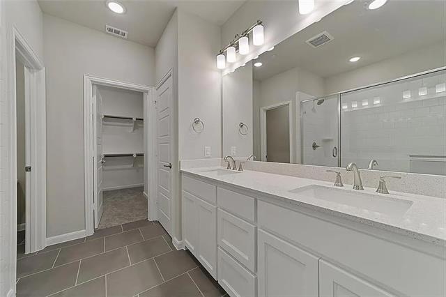 Building Photo - 1964 Sweetwater Ln