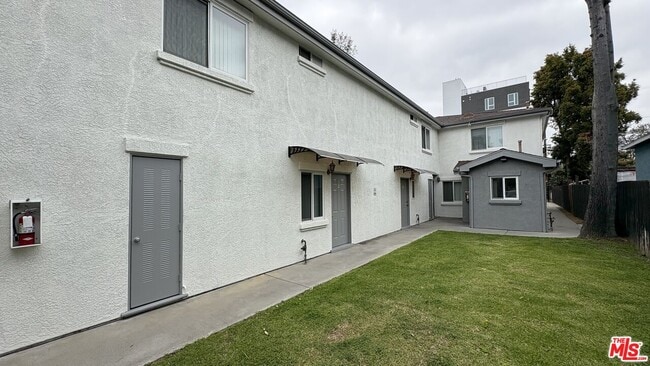 Building Photo - 1189 W 36th St
