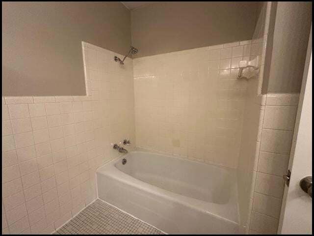 Building Photo - 604 Springwood Dr