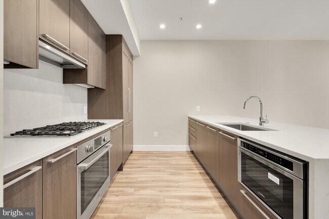 Building Photo - 1628 11th St NW