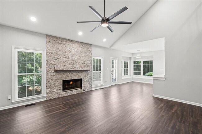 Building Photo - 11355 Vedrines Dr
