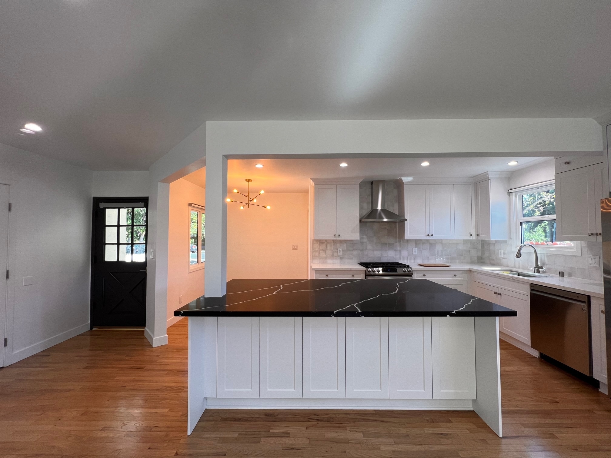 Building Photo - 6641 Glade Ave