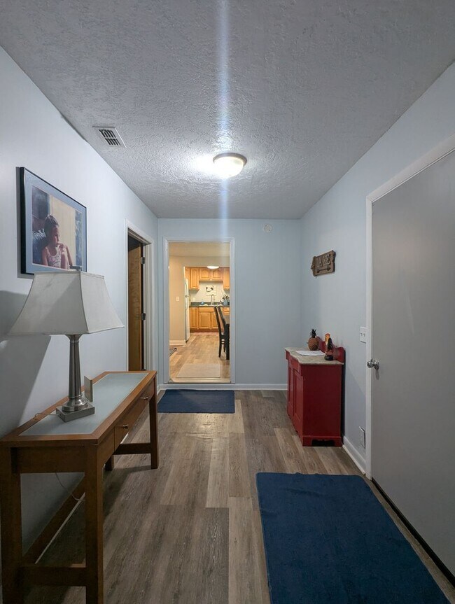 Building Photo - Lakefront Living on Little Lake Geneva – Main Home + Private In-Law Suite!