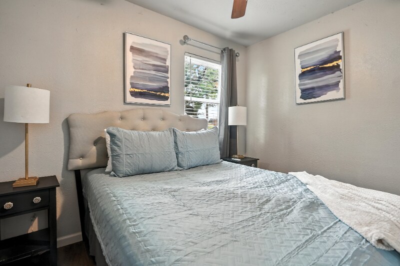 Building Photo - 426 Penrose Dr