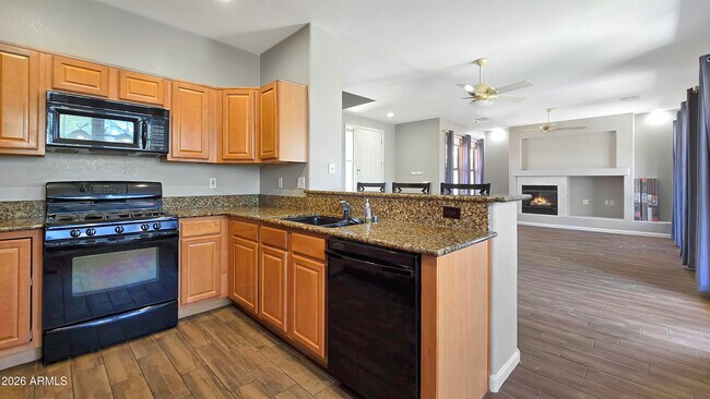 Building Photo - 13609 W Cypress St