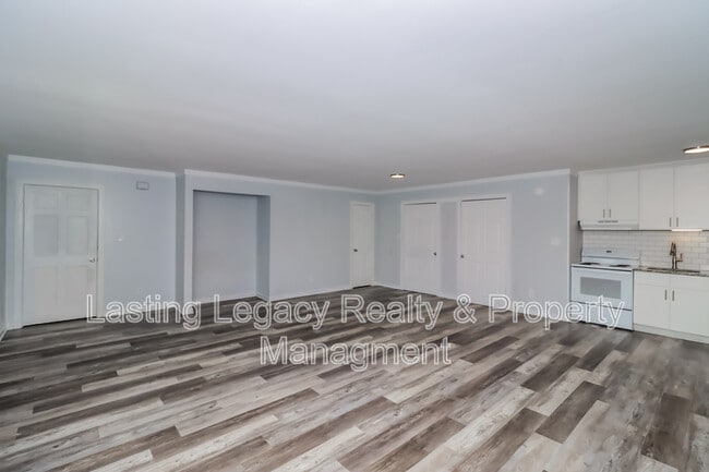 Building Photo - 2331 15th St NE