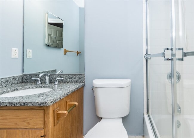 Building Photo - 285 Bishops Forest Dr