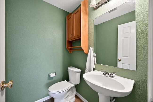 Building Photo - 16421 E Otero Ave