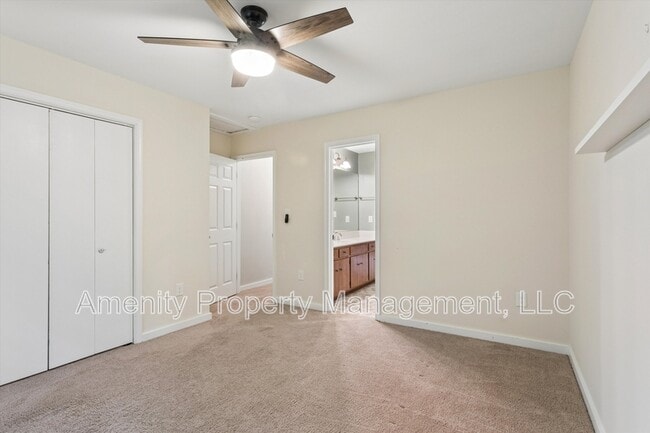 Building Photo - 204 Granville Dr