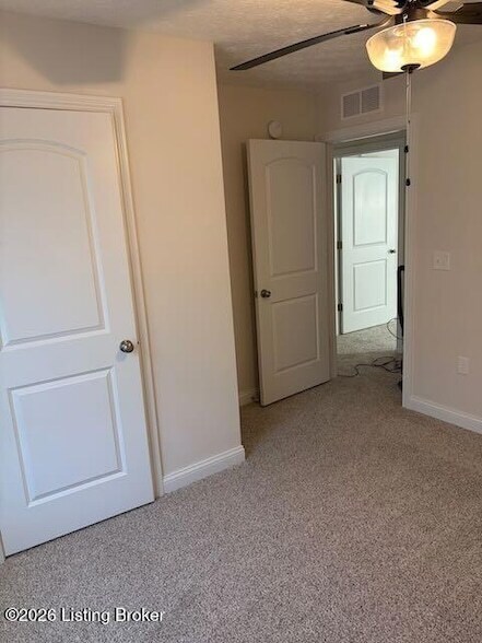 Building Photo - 401 Butterfield Dr