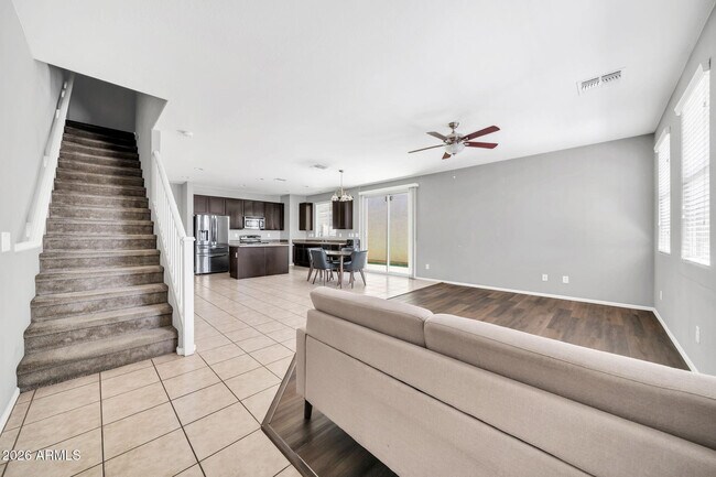 Building Photo - 7770 W Alvarado Rd