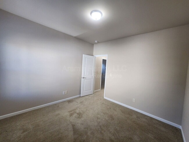 Building Photo - 1919 Briarcliff Wy