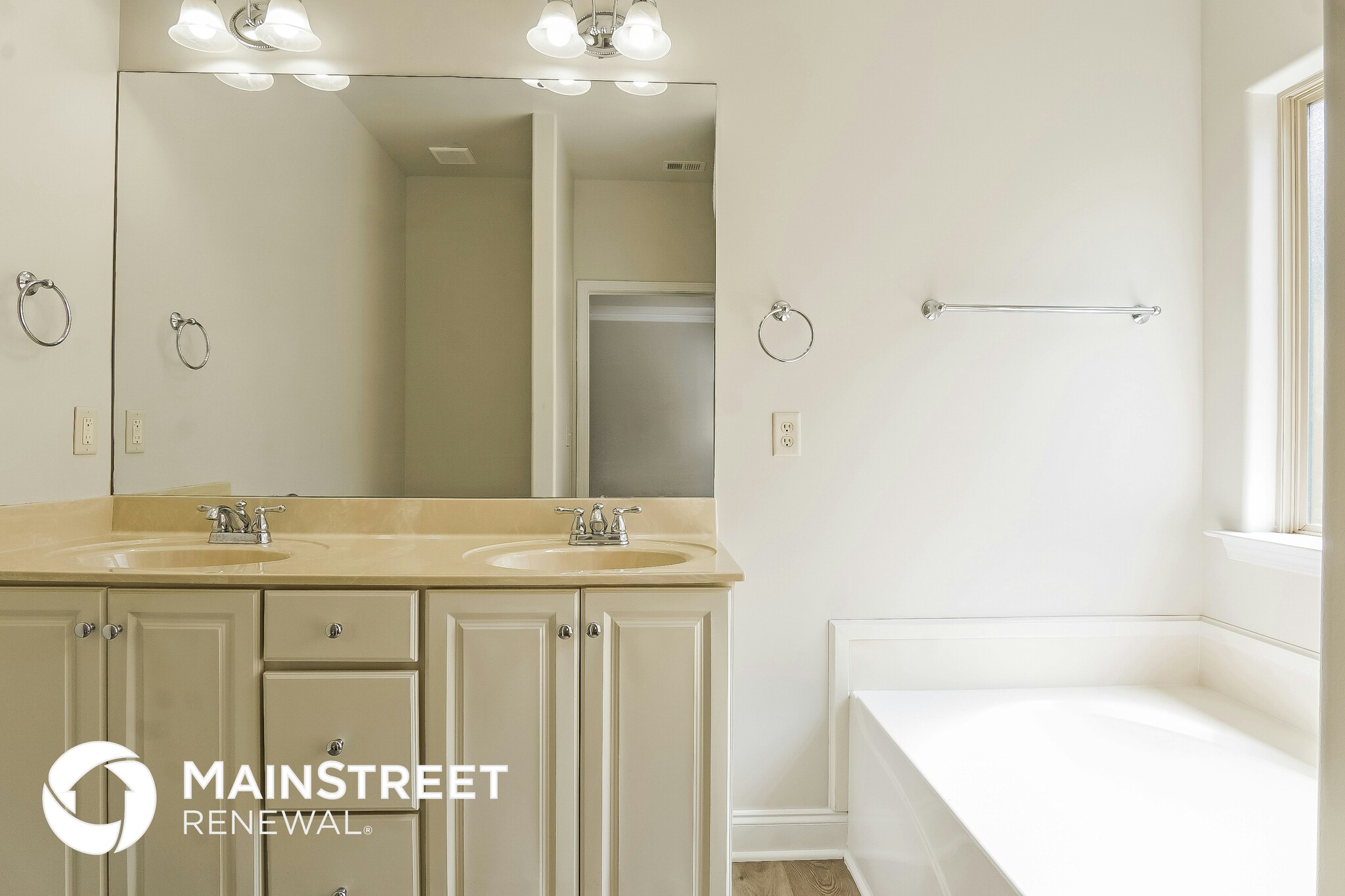 Building Photo - 108 Lorrin Ln