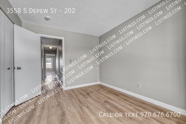 Building Photo - 3558 S Depew St