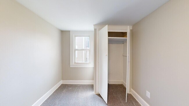 Building Photo - Brooklyn Centre Area - 3 Bedroom - Single ...