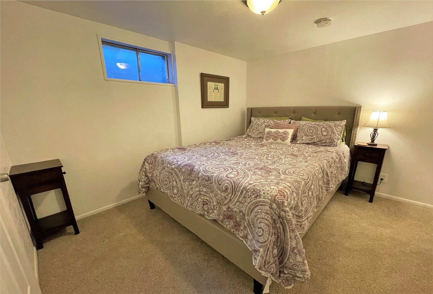 Building Photo - 10499 S Carnation Dr