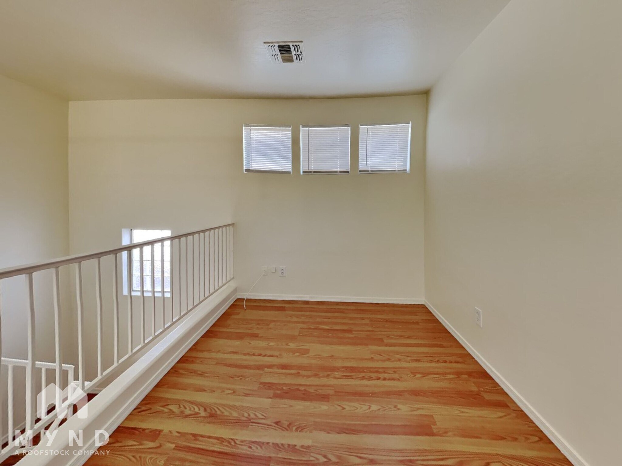Building Photo - 10524 W Almeria Rd