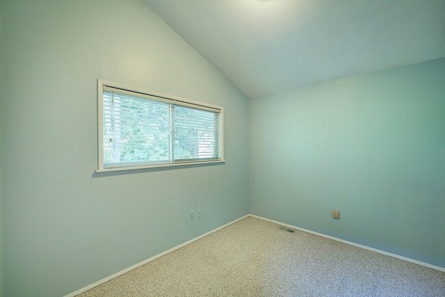 Building Photo - 3bd/1.5ba Kirkland