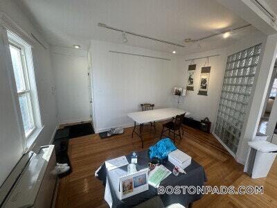 Building Photo - 229 Harvard St