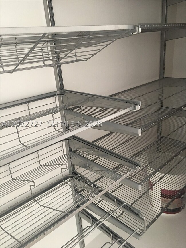 Building Photo - 1408 Brickell Bay Dr