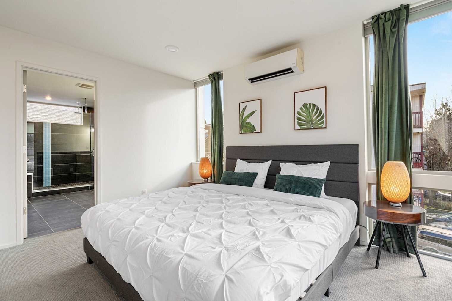 Building Photo - 2214 E Terrace St