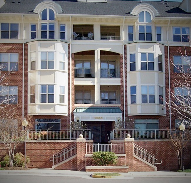 1860 Stratford Park Pl 1860 Stratford Park Pl Reston VA 20190