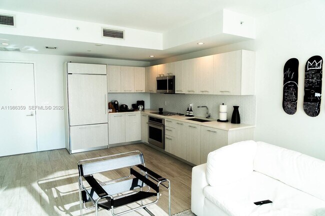 Building Photo - 55 SW 9th St