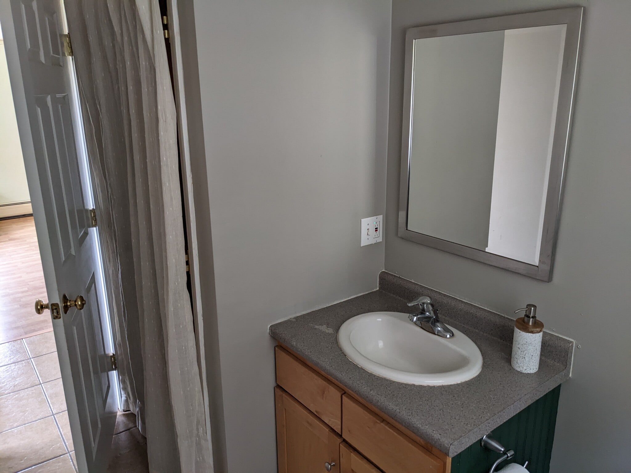 1st Floor half bath 2 - 1 Chloe Dr