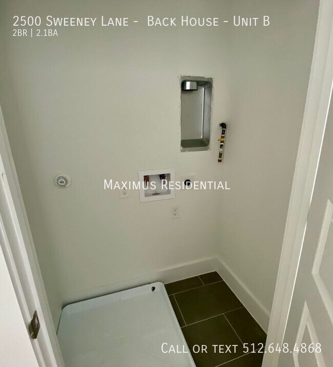 Building Photo - 2500 Sweeney Ln