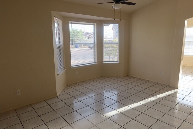 Building Photo - 3704 Leticia St