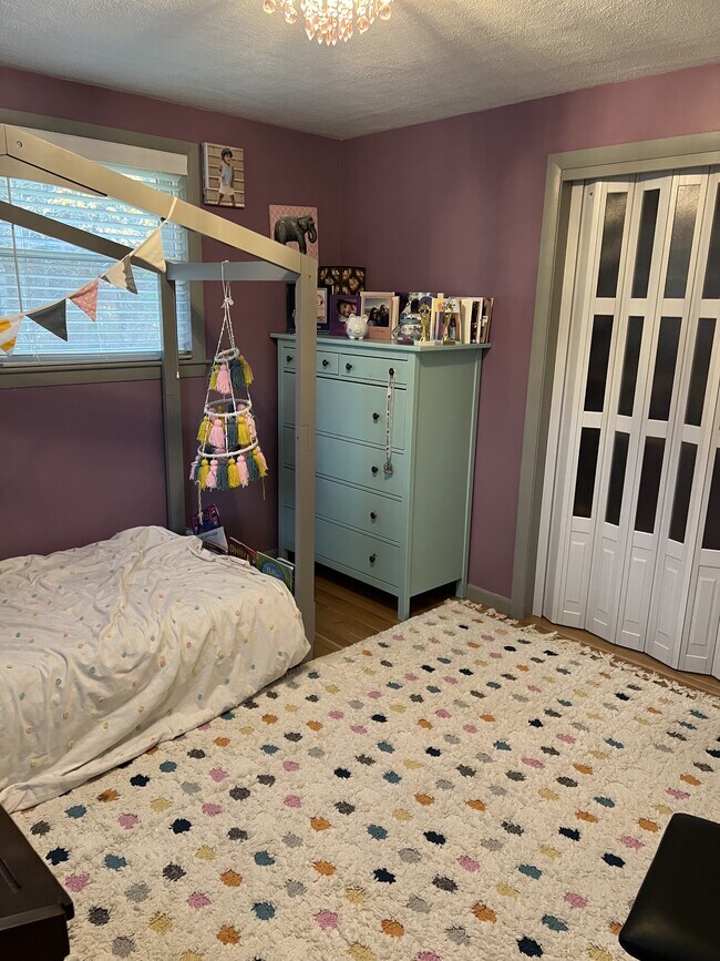 Building Photo - 27 Burlington Rd