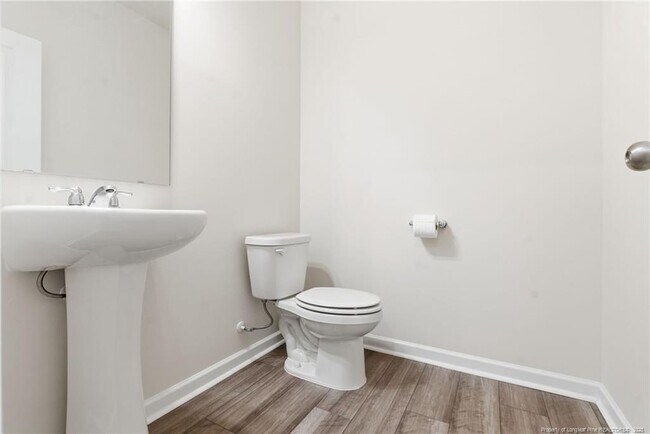 Building Photo - 245 Ribbon Rail St