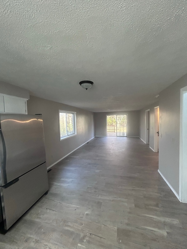 Building Photo - 3358 S Warren Ave