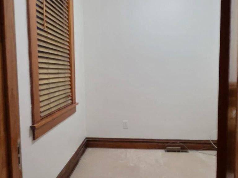 Building Photo - 5019 Homerlee Ave