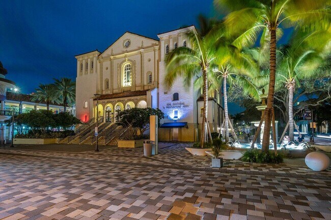 Building Photo - 651 Okeechobee Blvd