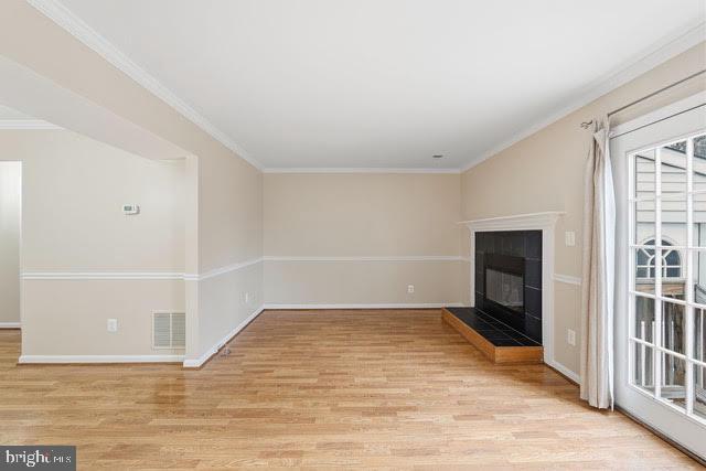 Building Photo - 310 S 11th St