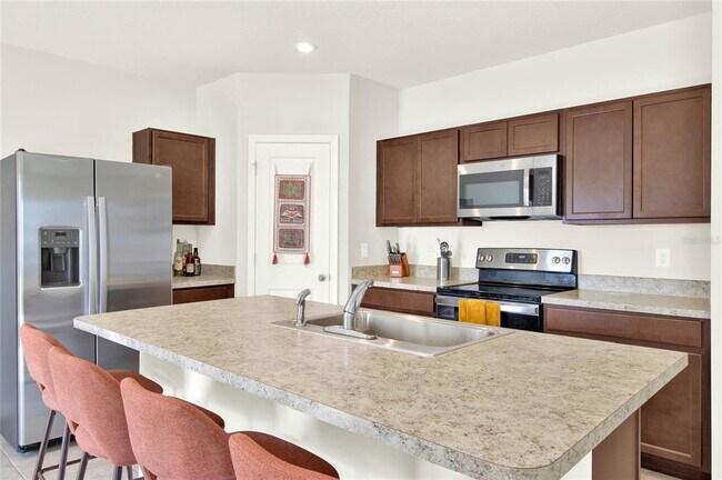 Building Photo - 1511 Finnigan Cir