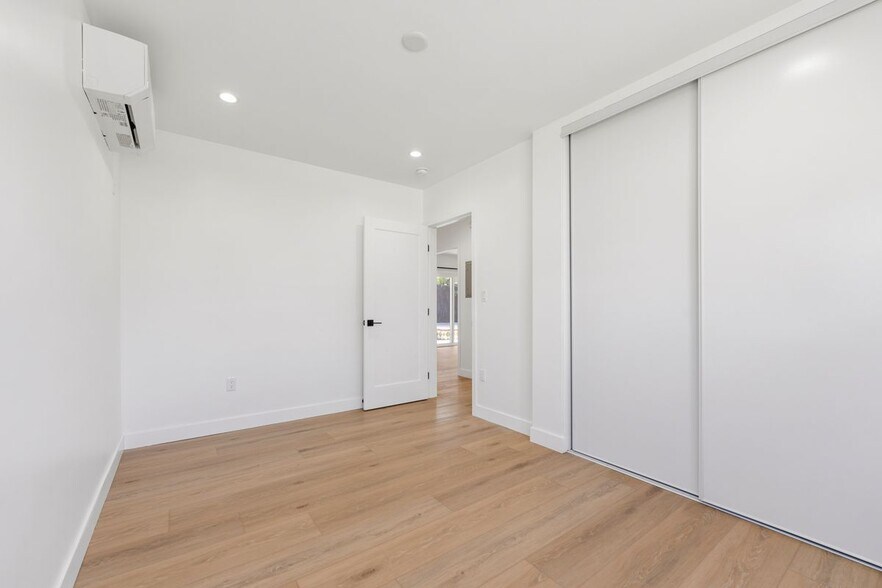 Building Photo - 2817 Sycamore Ave