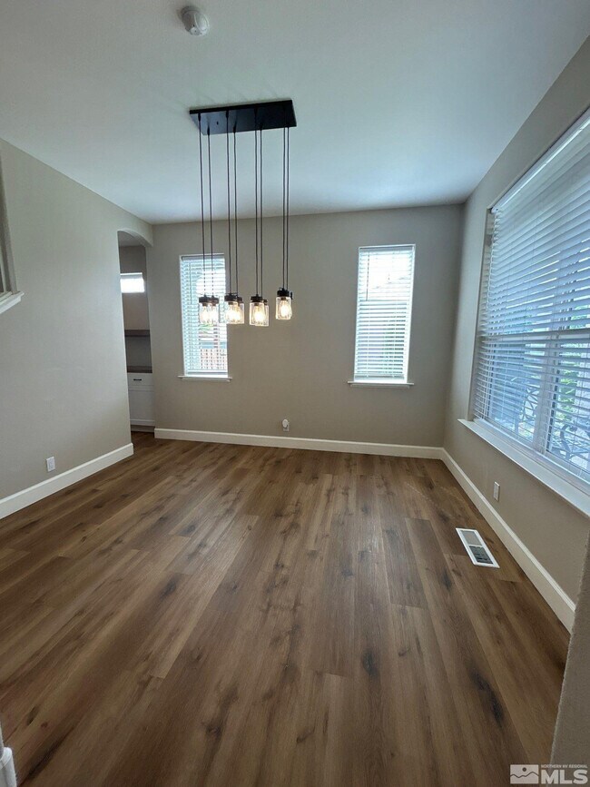 Building Photo - 3149 Gladiola Ct