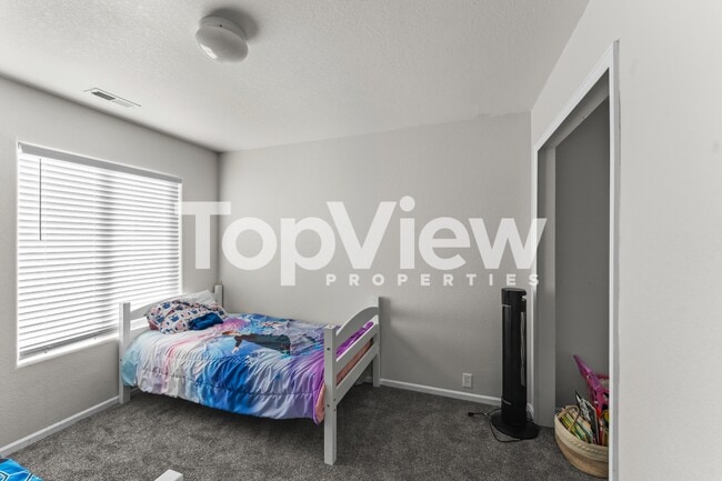 Building Photo - 2259 Falkirk Dr