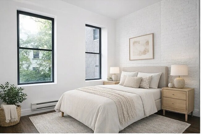 Building Photo - 170 E 2nd St