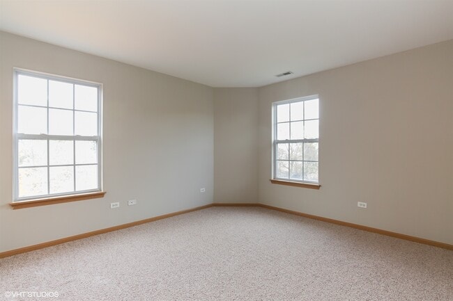 Building Photo - 468 Littleton Trail