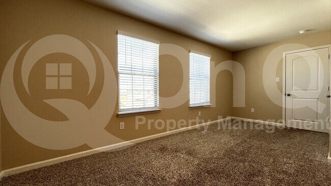 Building Photo - 283 Moonstone Way