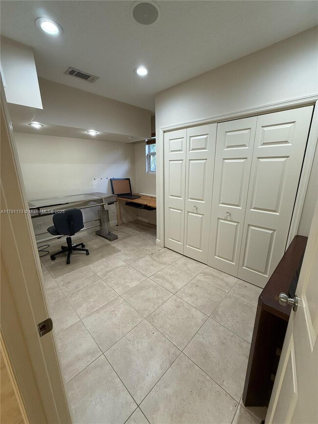 Building Photo - 1258 Sabal Trail